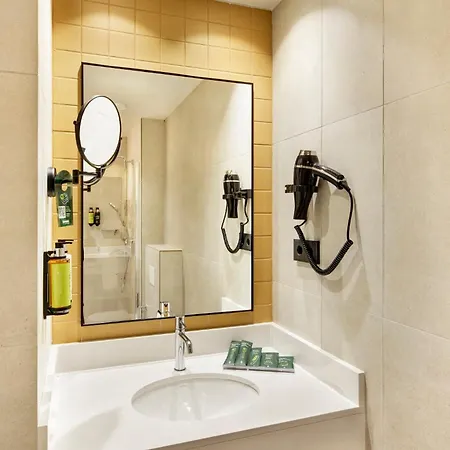 Sercotel Barcelona El Prat 4* 엘프라트데로브레가트