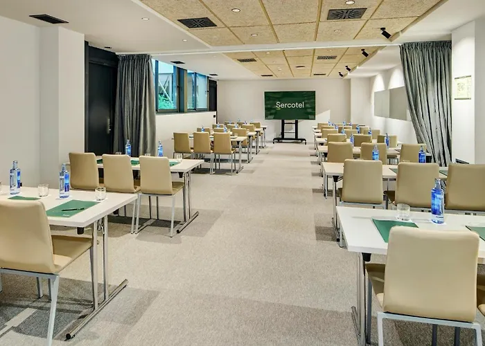 Sercotel Barcelona El Prat فندق إل برات ذي يوبريغات
